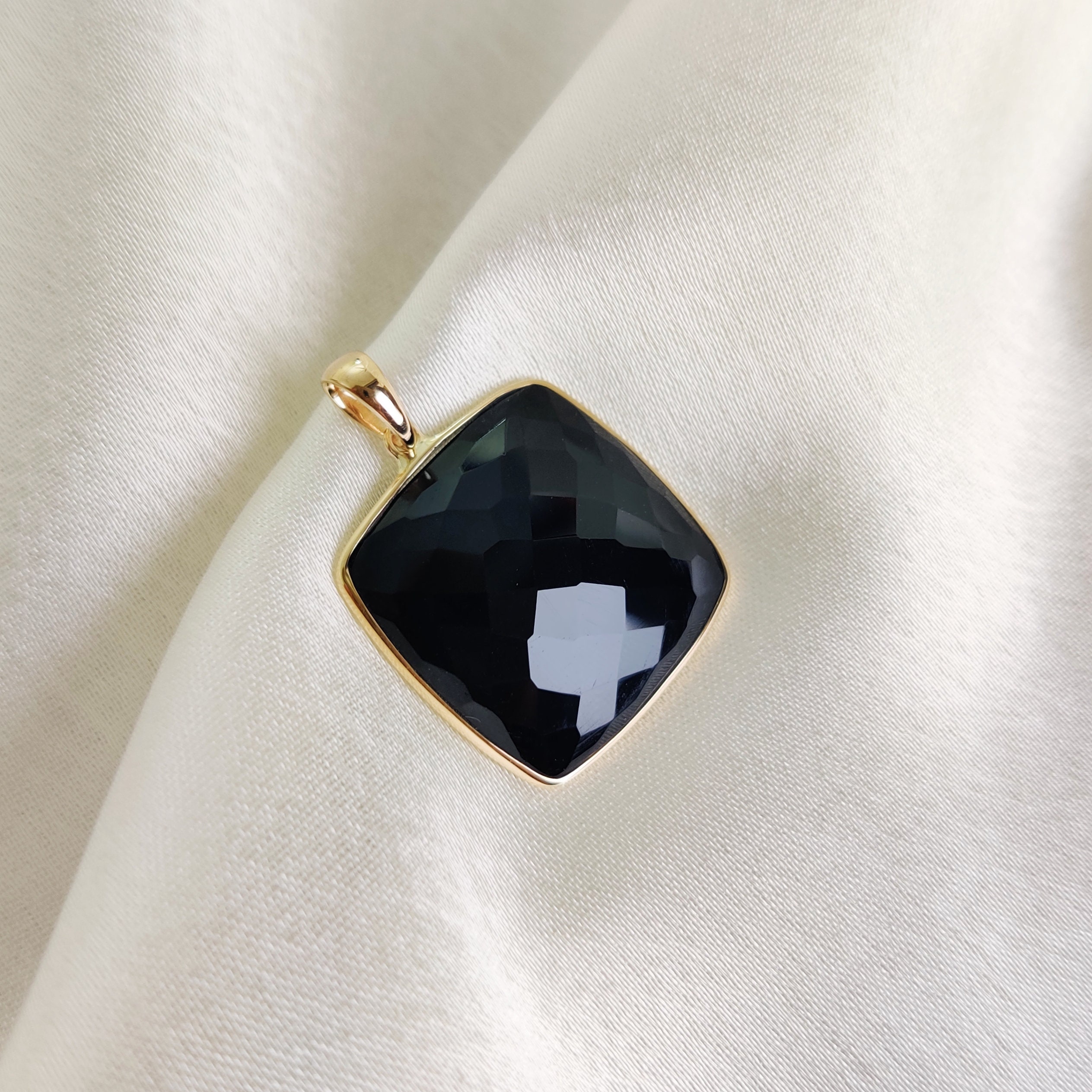 Main Image Bottom 0-4