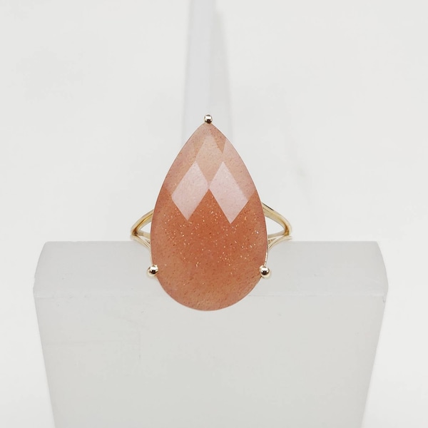 Natural Peach Moonstone Ring, 10K Solid Yellow Gold Peach Moonstone Ring, June Birthstone Ring, Prong Ring, Pear Ring, Christmas Present