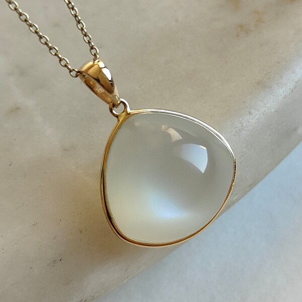 Natural White Moonstone Pendant for Moon