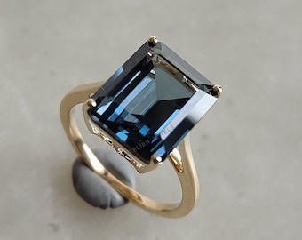 Anillo de topacio azul natural de Londres con talla esmeralda, oro amarillo macizo de 14 quilates, piedra de nacimiento de diciembre.