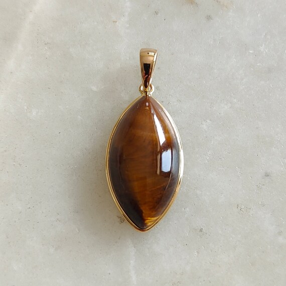 White gold sale tiger eye pendant