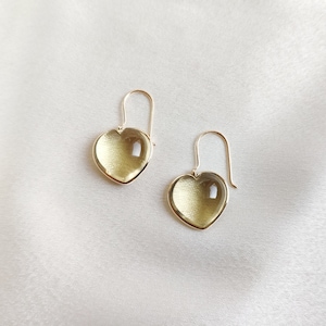 Boucles d&#39;oreilles en quartz jaune naturel, boucles d&#39;oreilles en or jaune massif 14 carats et en quartz jaune, boucles d&#39;oreilles avec pierre de naissance de novembre, boucles d&#39;oreilles coeur, cadeau d&#39;anniversaire