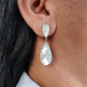 Natural Mother Of Pearl Earrings, 14K Solid Yellow Gold Pearl Earrings, June Birthstone Earring, Mother of Pearl Jewelry