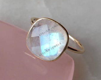 Natürlicher Regenbogen Mondstein Ring: 14K Gelbgold, Juni Geburtsstein