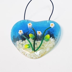 Suncatcher, Ornament, window hanging, Flowers, Fused Glass suncatcher, Handmade fused glass, Heart Suncatcher, Glass Suncatcher
