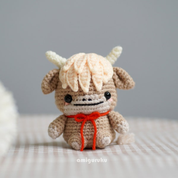 Patron au crochet de Gobba le boeuf/ Vache Amigurumi/ Poupée en peluche/ Bagcharm (PDF)