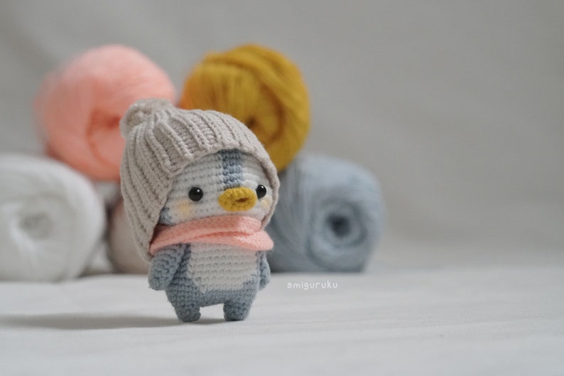 Crochet Pattern of The Lost Baby Penguin Amigurumi/ Plushie Doll/ Bagcharm PDF zdjęcie 5