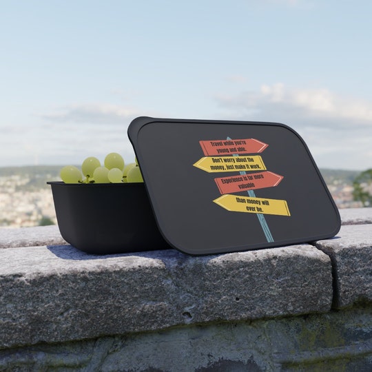 Disover Travel Quote PLA Bento Box with Band and Utensils