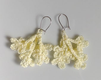 Crochet Flower Earrings / Crochet Earrings / Handmade Earrings / Handmade Flower Earrings