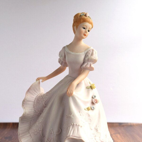 Home Interiors Lady Caroline - Masterpiece Mizuno - HOMCO Figurine - Vintage Collectibles - Victorian Lady Figurine