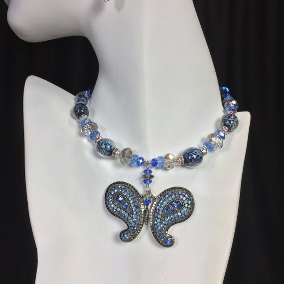 Woodland BUTTERFLY blue choker with earrings Lamp… - image 6