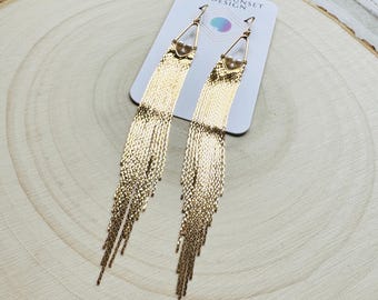 Pendientes de flecos, pendientes de perla, joyas Wanderlust, pendientes bohemios llamativos, regalos únicos para mujeres, regalos de Navidad para mamá.