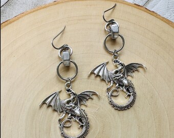 Pendientes de dragón, joyas emo, pendientes de bruja, regalo para amantes de los dragones, regalos metaleros, pendientes góticos para hombres, regalo para el día de la madre de una hija, plata