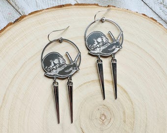 Pendientes de calavera con forma de caracol: joyería gótica industrial para Halloween