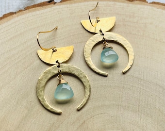 Chalcedony Earrings, Crescent Moon Earrings, Green Earrings, Western Earrings Gold, Unique Birthday Gift for Daughter, Sweet 16 Gift