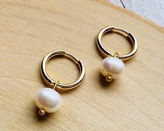 Pearl Earrings, Huggie Hoop Earrings, Best Friend Birthday Gift, Boho Earrings for Wedding, Unique Gifts for Best Friend, Sweet 16 Gift