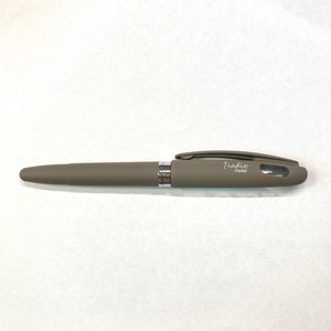 Pentel/ Penna stilografica/ Tradio/ Grigio europeo/ Inchiostro blu/ TRF92N/ Edizione limitata/ Serie natura