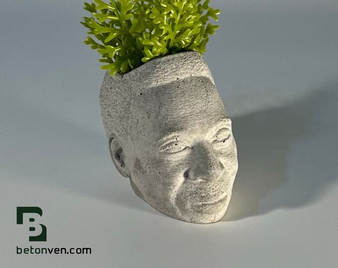 Pele - Brazil - soccer star - footbal lovers - Succulent Planter - coach Gift - Air plant - footbal Gift - Dad gift