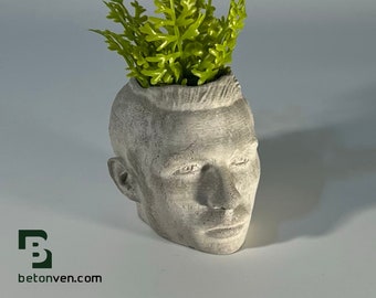 Cristiano Ronaldo - CR7 - soccer star - football lovers - Succulent Planter - coach Gift - Air plant - footbal Gift