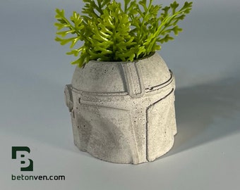 Star Wars - Mandalorian Concrete Planter - Face Planter Pot - Concrete Star War Planter - Star Wars gift - Geek Gift
