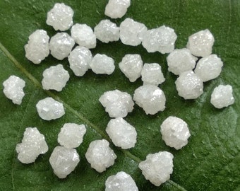 Natuurlijke witte ruwe diamant, witte ruwe diamant, ongeslepen diamant, losse witte diamant, conflictvrije diamanten, 2,0 tot 3,0 MM maat 2,0 karaat Lot