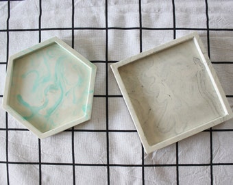 Small marbled tray in Jesmoninte