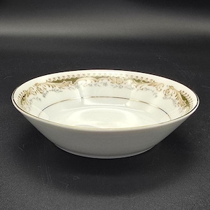 Berry Bowl Signature Collection Select Fine China Queen Anne Made in Japan 1950-1970