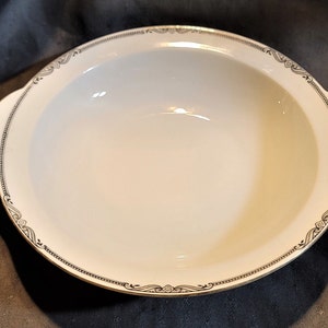 10 Inch Round Vegetable Serving Bowl PMR Bavaria Jaeger & Co Vintage 1925 - 1945