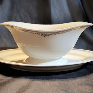 Gravy Boat with Attached Underplate PT Bavaria Tirschenreuth TIR613 Vintage 1903
