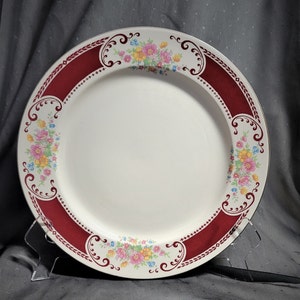 Dinner Plate Homer Laughlin B1315 Gold Trim Made in USA Vintage 1940&#39;s