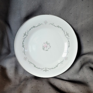 Bread & Butter Plate Signature Collection Select Fine China Petite Bouquet Japan Vintage 1980&#39;s