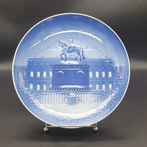 Bing & Grondahl Christmas Plate: 1970 Amalienborg Castle, Denmark