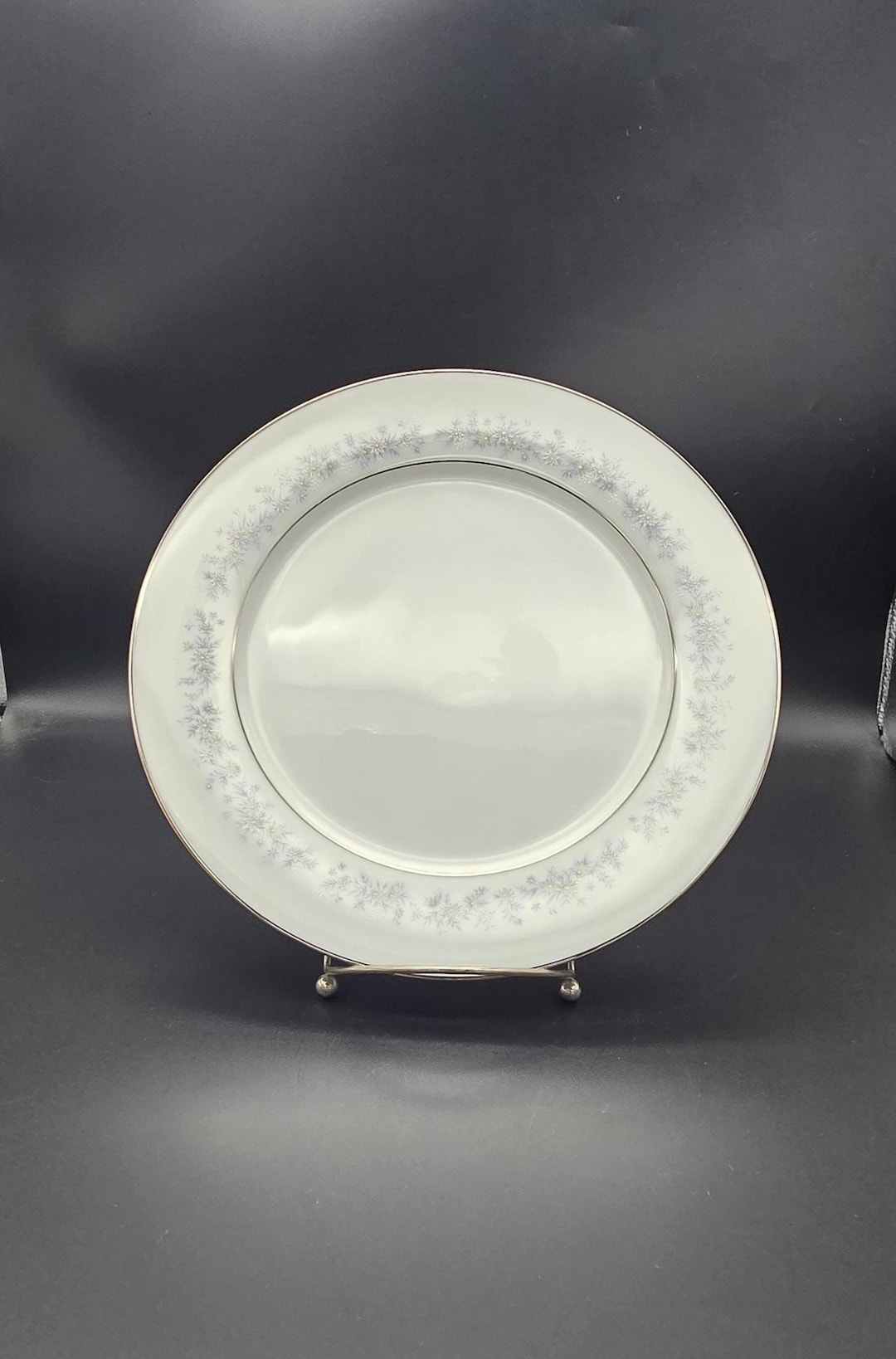 Dinner Plate Noritake China Marywood 2181 Made in Philippines