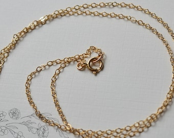 Chaîne remplie d'or, or 14 carats, chaîne finie, chaîne en or délicate, chaîne en argent sterling, chaîne en or rose, chaîne forçat plate