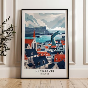 Poster con dinosauri di Reykjavík - Stampa di viaggio in Islanda, Lucertola gigante in una città nordica, Arte murale fantasy retrò