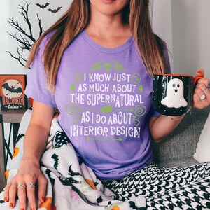 Design d'intérieur surnaturel T-shirt à manches courtes unisexe, t-shirt graphique Halloween vintage, chemise effrayante, vintage festif d'Halloween
