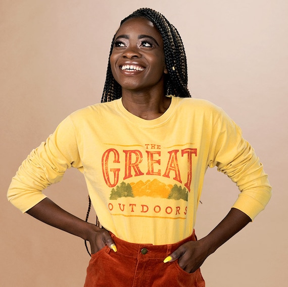 Mustard yellow hotsell graphic tee