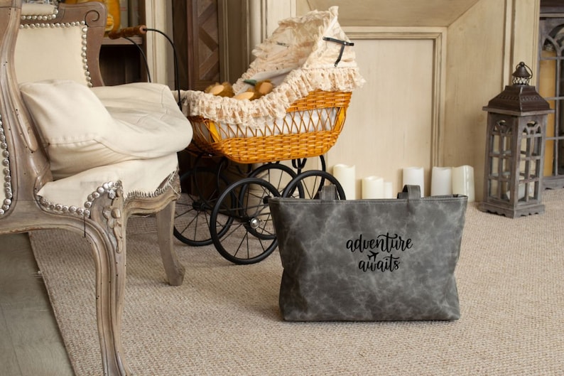 tote bag shopper engraved with favorite phrase