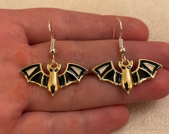 Silver dangle/ drop earrings with bat charms, bat earrings, Halloween earrings, Halloween outfit