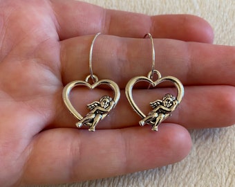 Zilveren 20 mm-oorbellen met hartcherubijnbedels, cherubijnoorbellen, engeloorbellen, hartoorbellen
