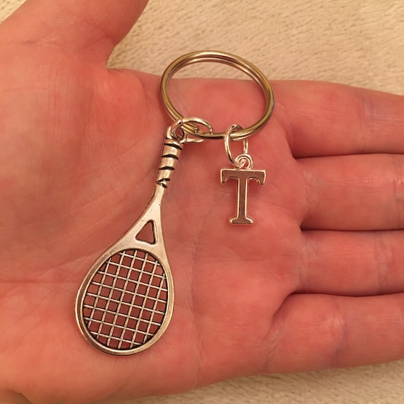 Portachiavi in argento con racchetta da tennis e lettera in argento,  portachiavi da tennis, portachiavi per racchetta da tennis, portachiavi  personalizzato, riempitivo per calze -  Italia