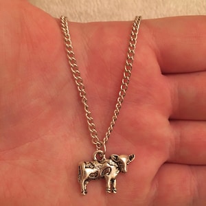 Silver chain necklace with silver cow charm, silver cow necklace, cow jewellery, animal necklace, gift for animal lovers