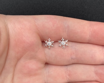 Sterlingzilveren sneeuwvlokoorknopjes met zirkonia