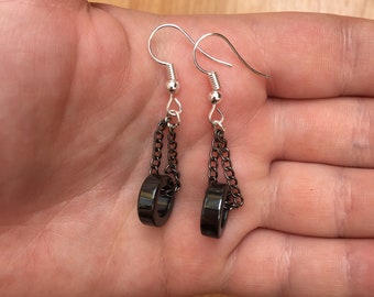 Silver dangle/ drop earrings with gunmetal grey chain and loop, gunmetal grey chain earrings, gunmetal grey loop earrings