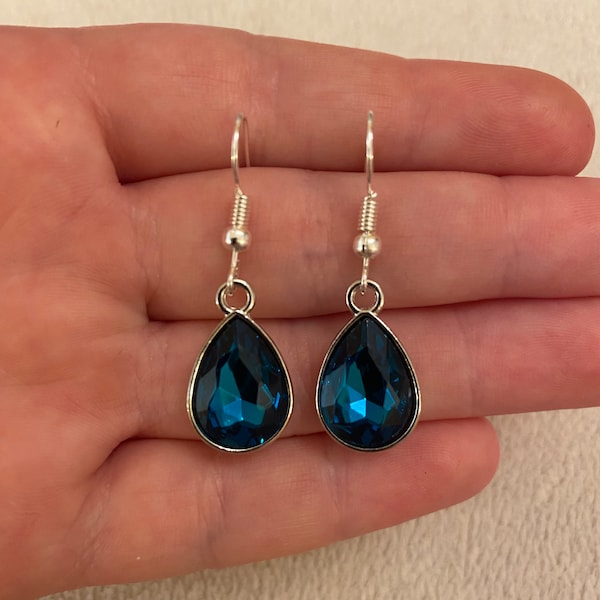 Silver dangle/ drop earrings with teal teardrop rhinestones, teal teardrop earrings, aquamarine teardrop earrings