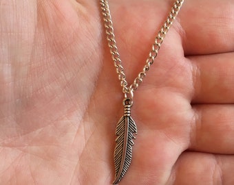 Silver chain necklace with silver feather charm, silver feather necklace, feather jewellery, stocking filler