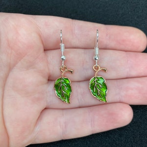 Silver dangle/ drop earrings with green leaf charms, green leaf earrings, autumn earrings