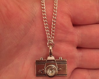 Silver chain necklace with silver camera charm, camera necklace, photographer gift, camera jewellery, secret santa gift, stocking filler