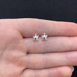 Sterling silver turtle stud earrings, sterling silver turtle jewellery, sterling silver turtle earrings