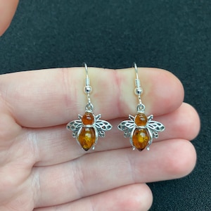 Sterling silver amber bee dangle earrings, sterling silver bee earrings, sterling silver bee jewellery